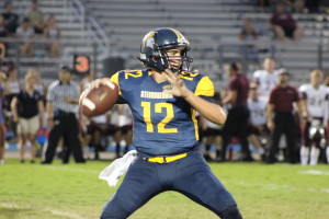 Colin Wray prepares to throw a pass downfield in the second quarter.